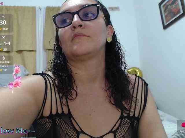 Modèle: SaimaJayyeb
