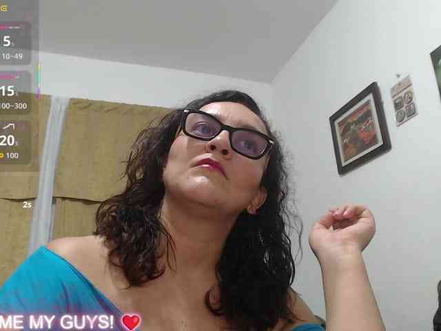 Modèle: SaimaJayyeb