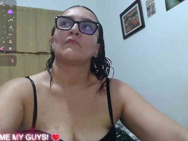 SaimaJayyeb webcam