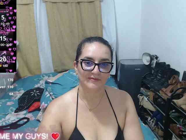 SaimaJayyeb webcam