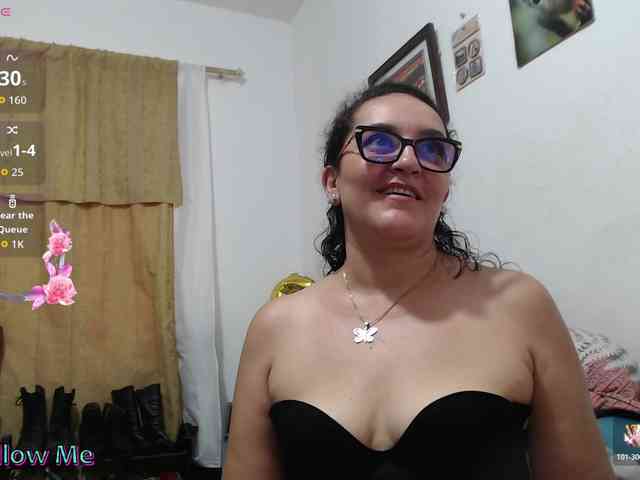 SaimaJayyeb webcam