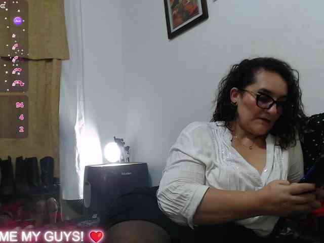 Modèle: SaimaJayyeb