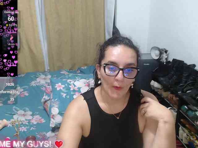 SaimaJayyeb webcam