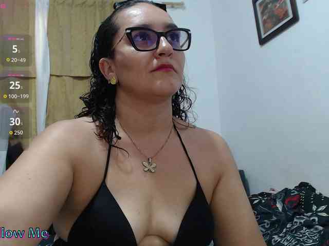 Modèle: SaimaJayyeb
