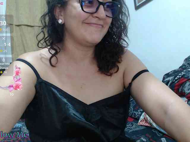 SaimaJayyeb webcam