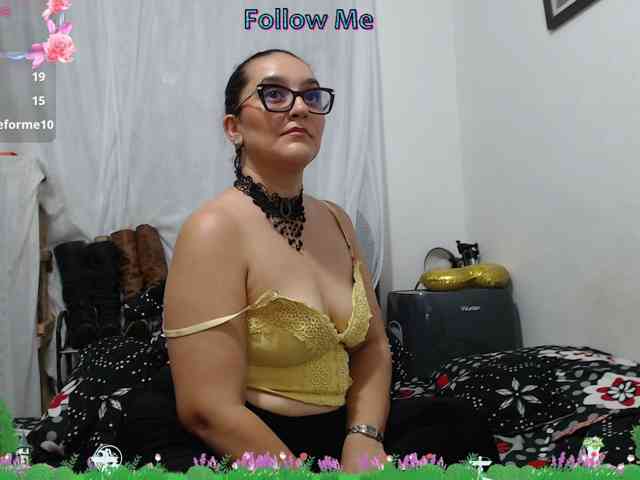 Modèle: SaimaJayyeb
