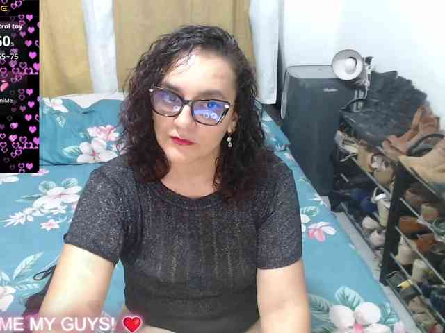 SaimaJayyeb webcam