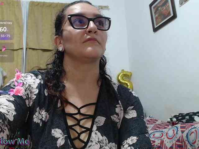Modèle: SaimaJayyeb