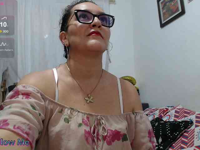 Modèle: SaimaJayyeb