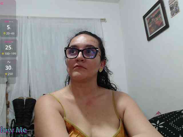 Modèle: SaimaJayyeb