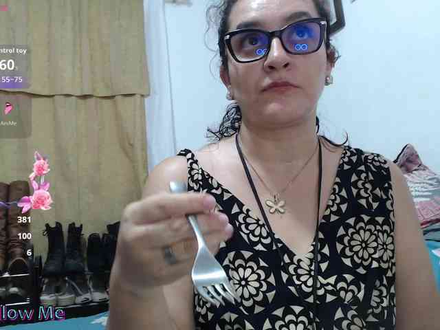SaimaJayyeb webcam