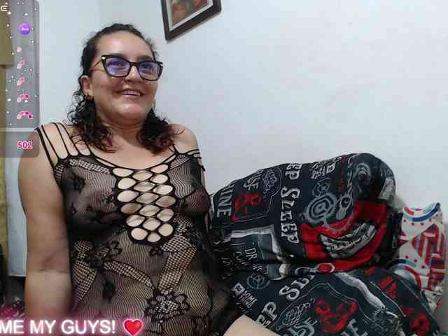 SaimaJayyeb webcam
