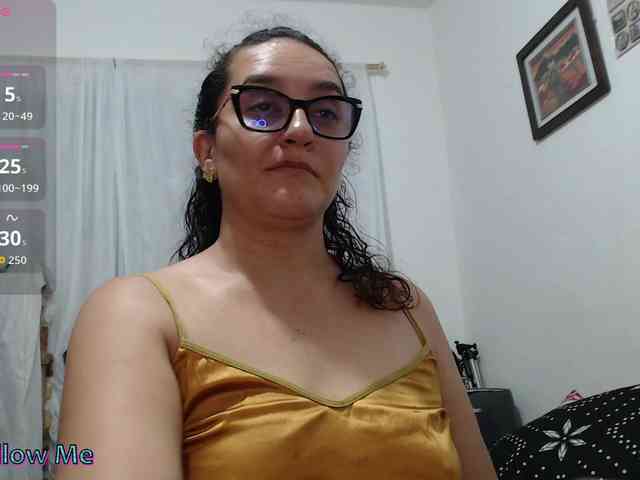Modèle: SaimaJayyeb