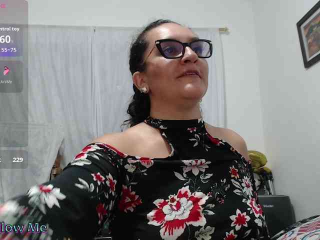 SaimaJayyeb webcam