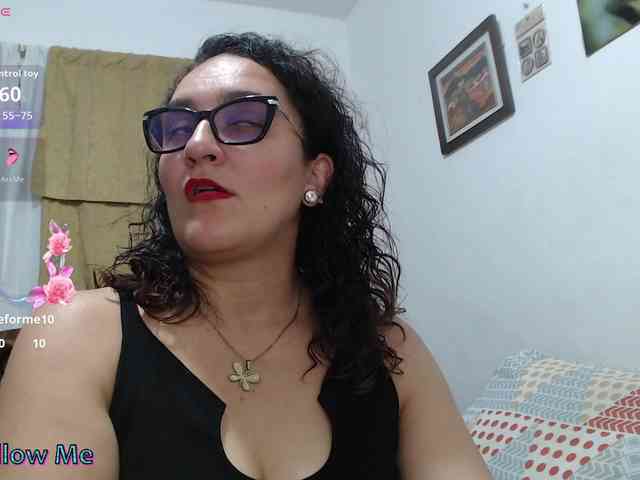 SaimaJayyeb webcam
