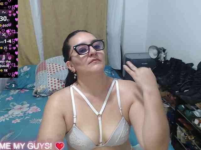 SaimaJayyeb webcam