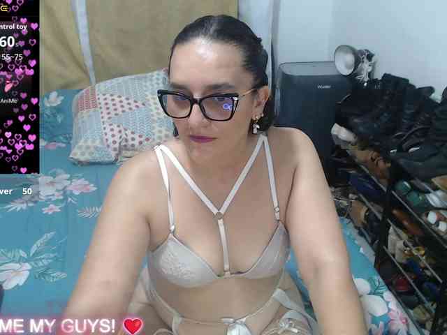 saimajayeb Live Webcam on BongaCams