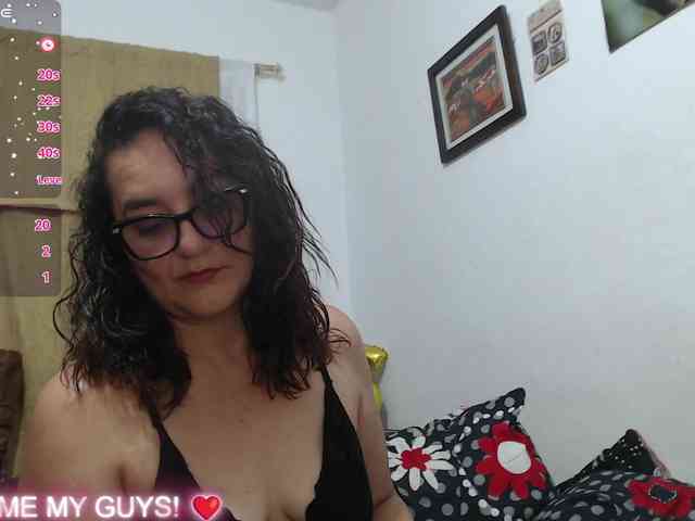 SaimaJayyeb webcam