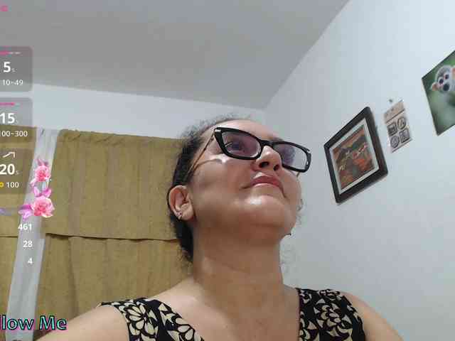 SaimaJayyeb webcam