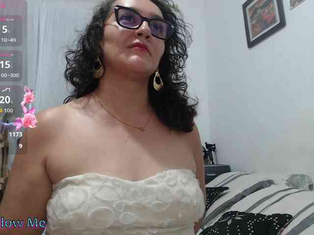 SaimaJayyeb webcam