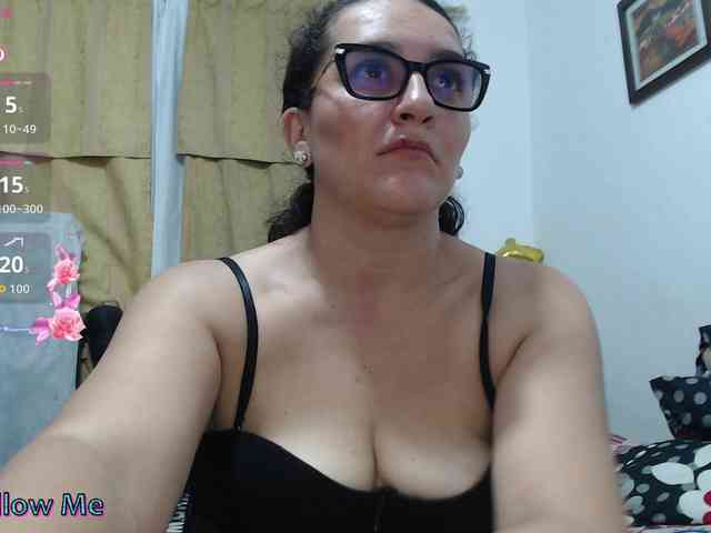 SaimaJayyeb webcam