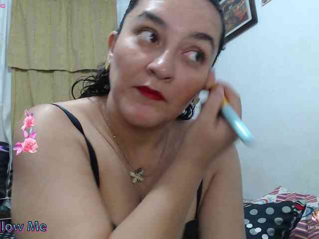 SaimaJayyeb webcam