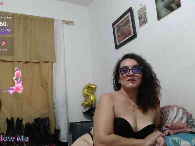 SaimaJayyeb webcam