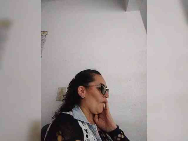 Modèle: SaimaJayyeb