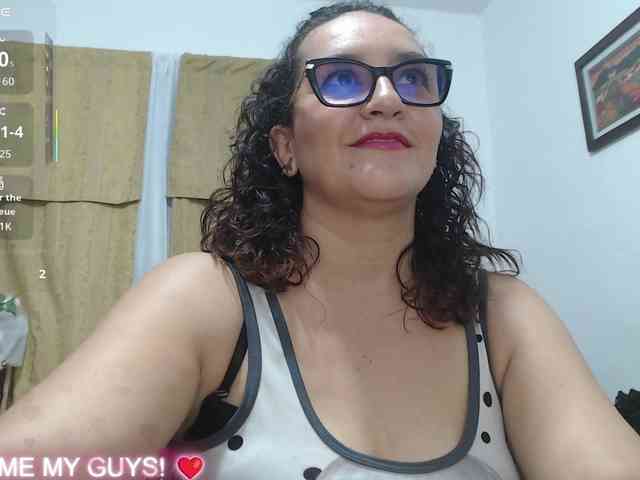 SaimaJayyeb webcam