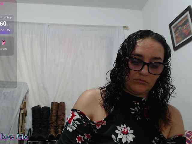 SaimaJayyeb webcam