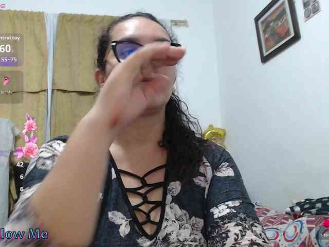 SaimaJayyeb webcam