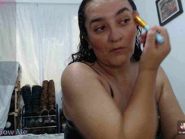 Modèle: SaimaJayyeb