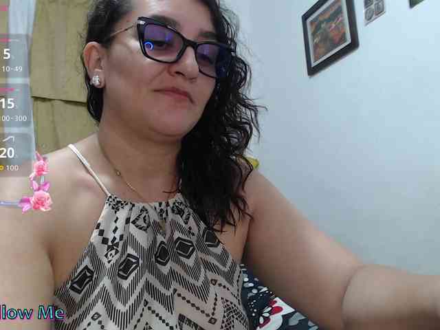 SaimaJayyeb webcam
