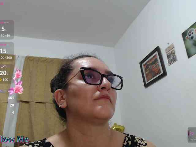 Modèle: SaimaJayyeb