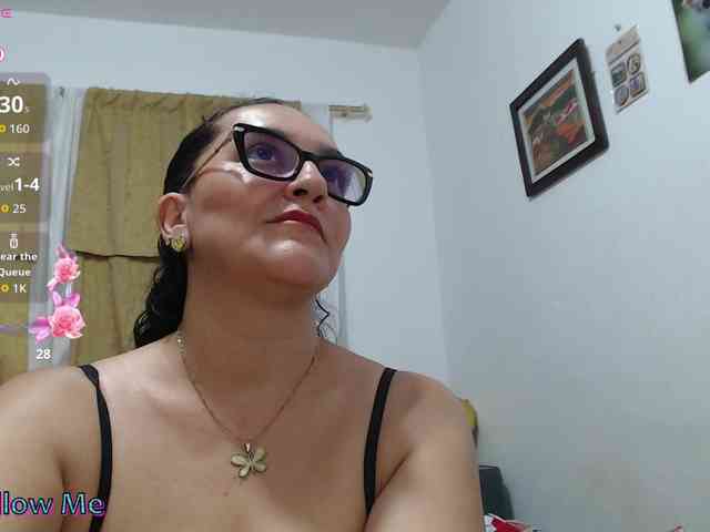 SaimaJayyeb webcam