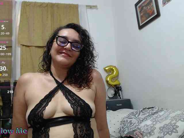 SaimaJayyeb webcam
