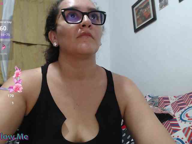 Modèle: SaimaJayyeb