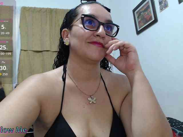 Modèle: SaimaJayyeb