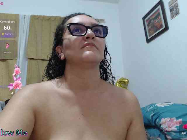 SaimaJayyeb webcam