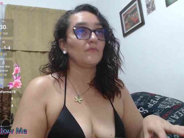 Modèle: SaimaJayyeb