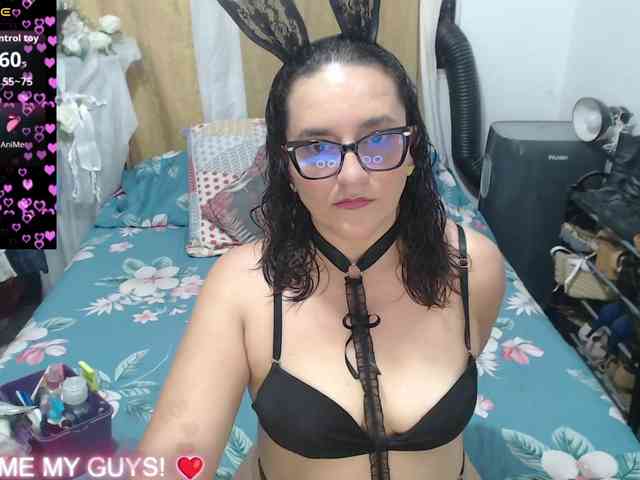 SaimaJayyeb webcam