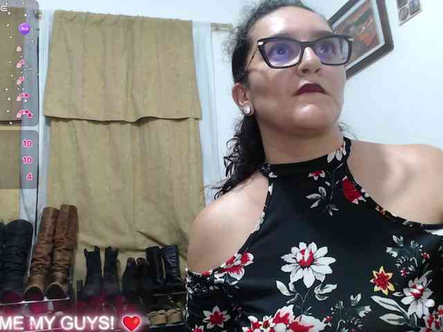 SaimaJayyeb webcam