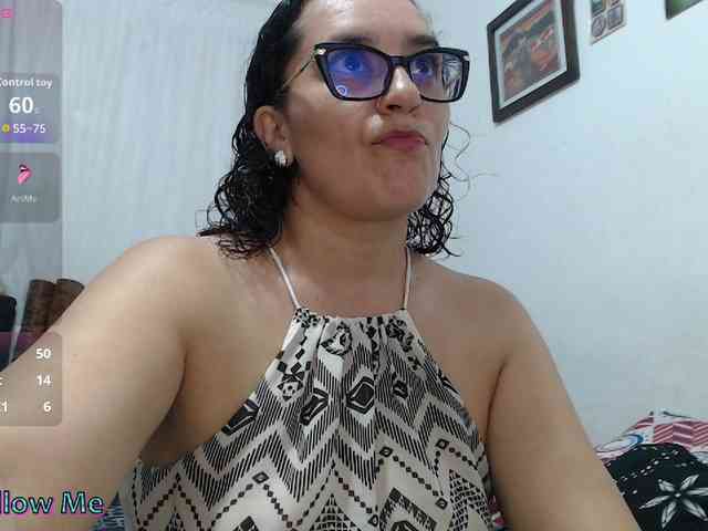SaimaJayyeb webcam