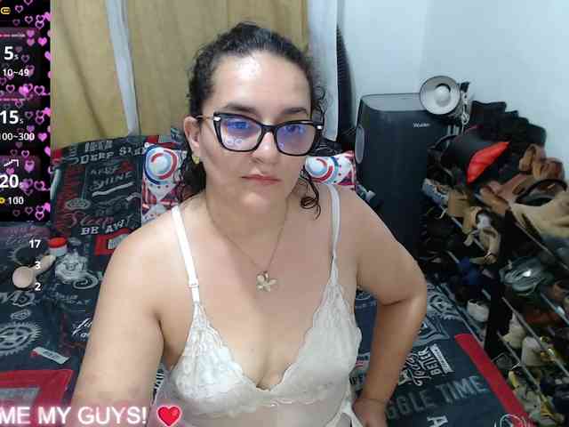 SaimaJayyeb webcam