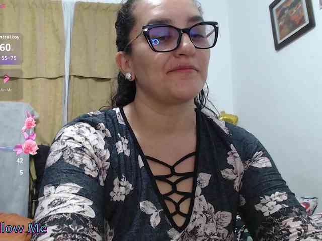 SaimaJayyeb webcam