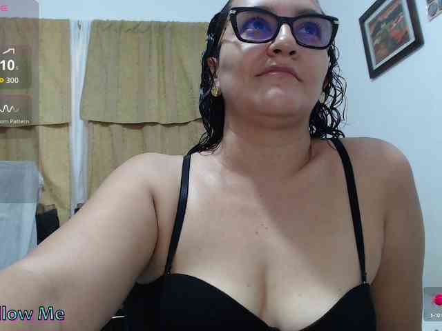 Modèle: SaimaJayyeb