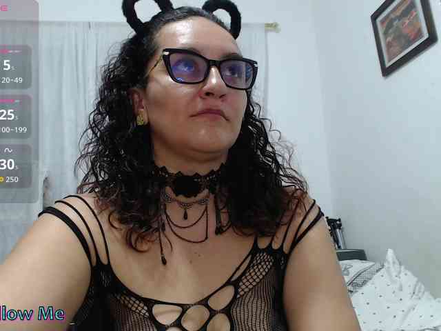 Modèle: SaimaJayyeb