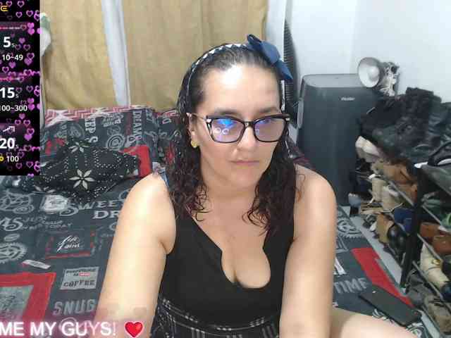 Modèle: SaimaJayyeb