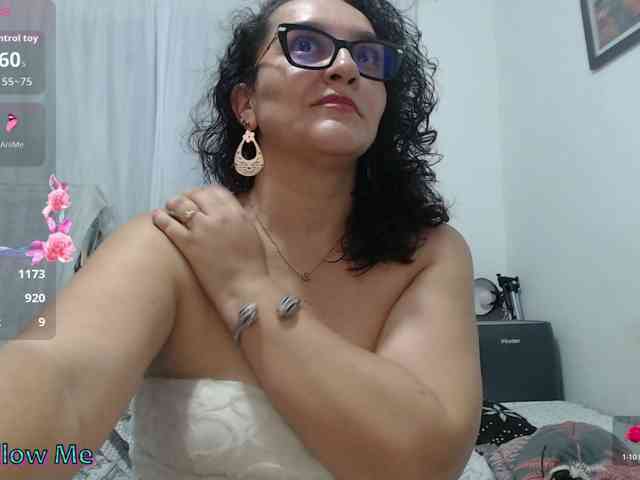 SaimaJayyeb webcam