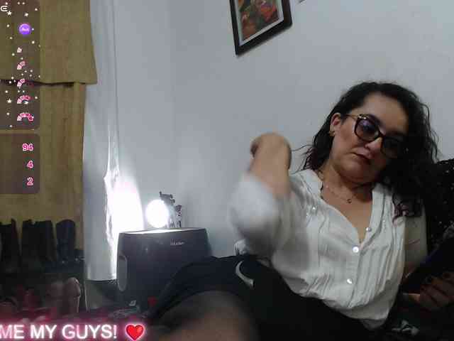 Modèle: SaimaJayyeb